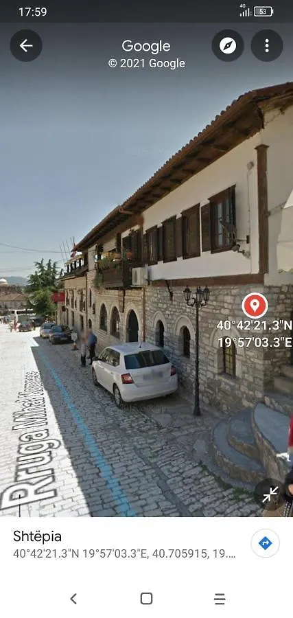 Πανσιόν Twins Villa Mangalem Μπεράτ