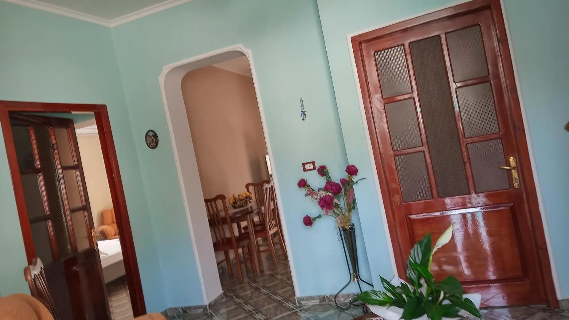 Twins Villa Mangalem Berat Guest house