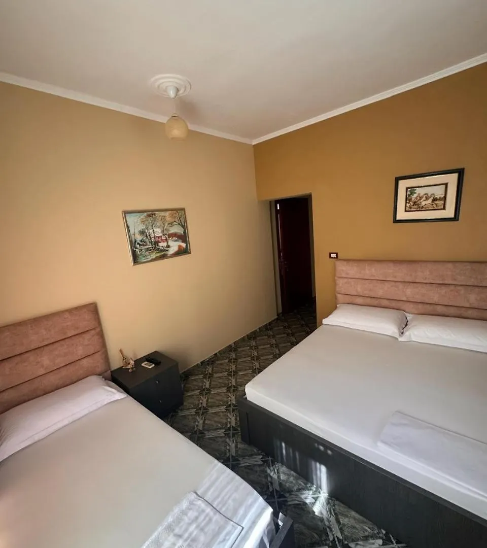 Twins Villa Mangalem Berat Guest house